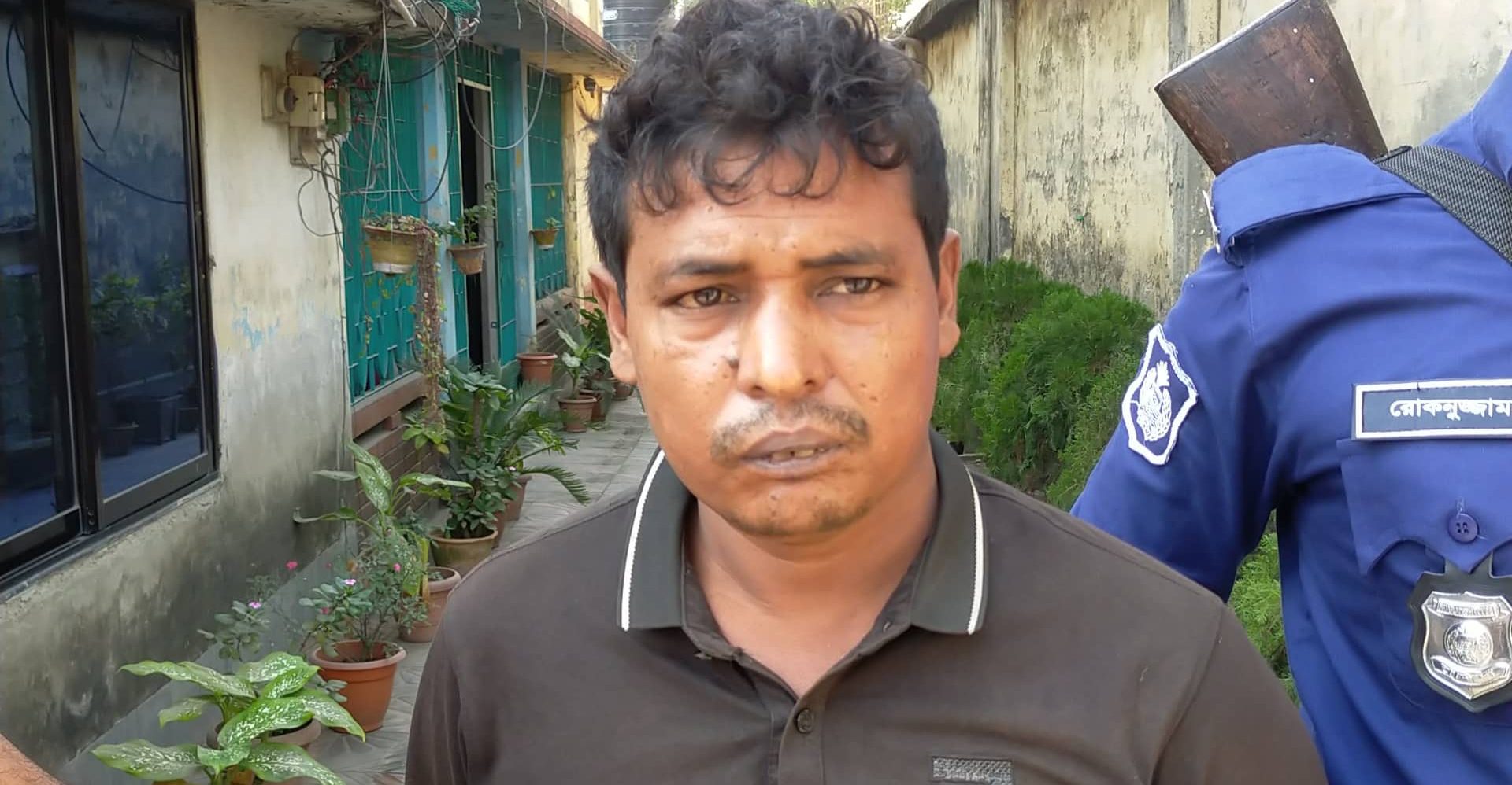 শিশু ধর্ষণের অভিযোগে চটপটি বিক্রেতা গ্রে